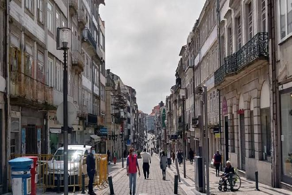 Depois de quarentena rigorosa, Portugal inicia desconfinamento 