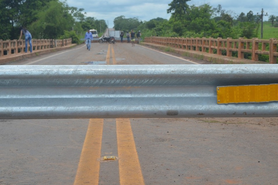 PRF informa sobre interdição de ponte no distrito de Riozinho em Cacoal, RO