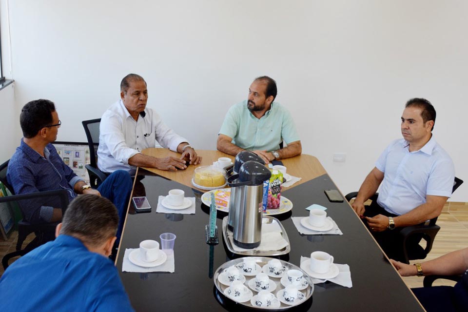 Presidente Laerte Gomes participa de café da manhã com pastor Sadraque Muniz, presidente da IEAD de Ji-Paraná
