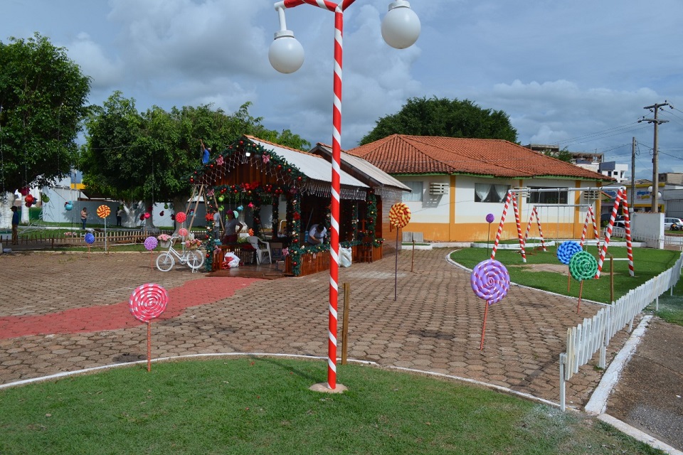Papai Noel chega neste sábado, (30) para inaugurar o Tradicional Natal de Luz em Rolim de Moura