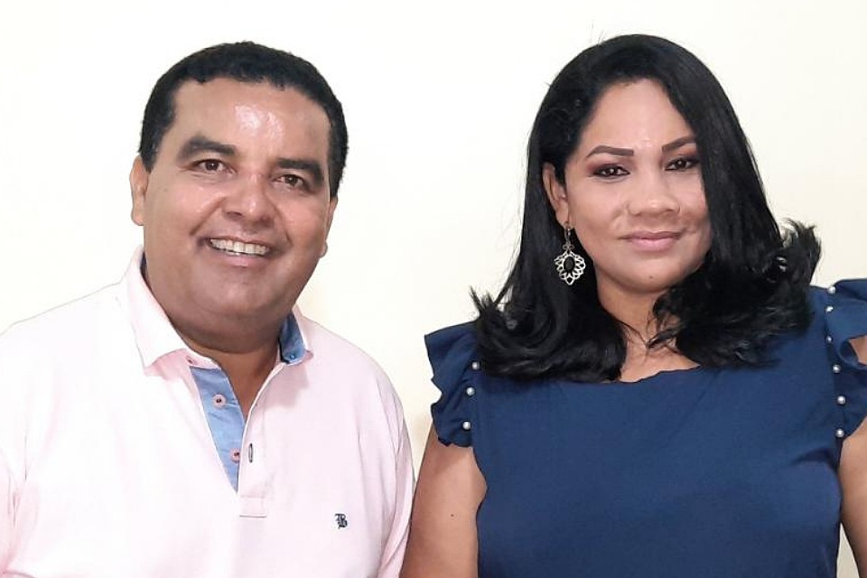 Lindomar Garçon e Milene Barreto parabenizam servidores pelo Dia do Funcionário Público 