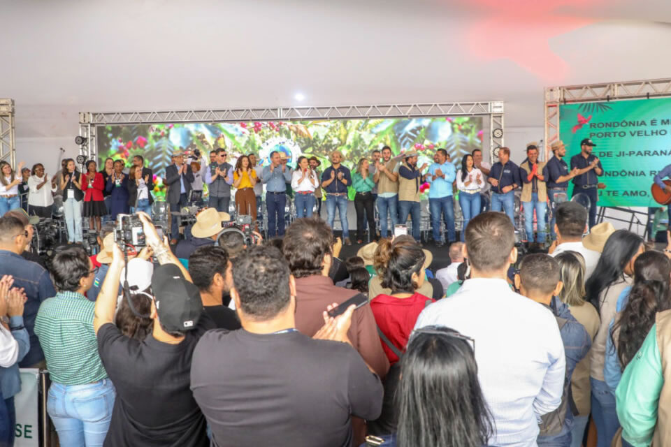 Evolução da produção sustentável de alimentos é destaque na abertura da 11ª Rondônia Rural Show Internacional