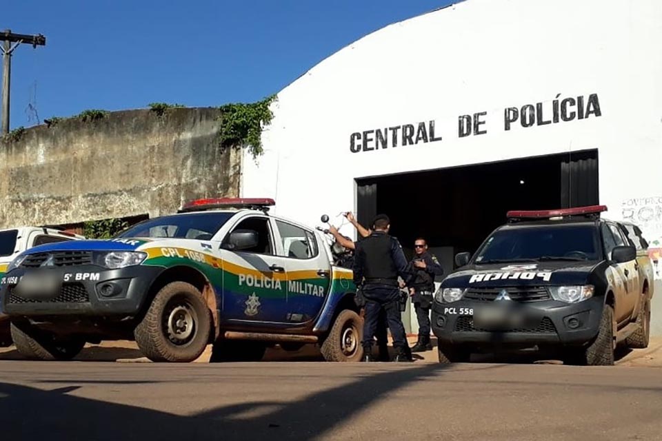 Homem é preso após manter mulher em cárcere privado e cortar cabelo dela com faca em Porto Velho