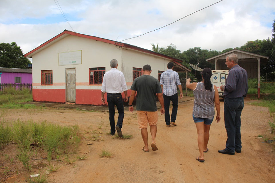 Adelino Follador visita Garimpo Bom Futuro e constata abandono da base do Samu