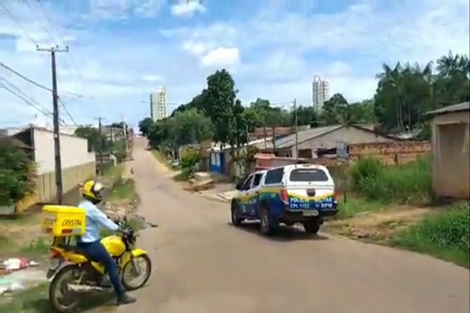 URGENTE: Jovem assalta adolescente e em seguida troca tiros com o Policia 