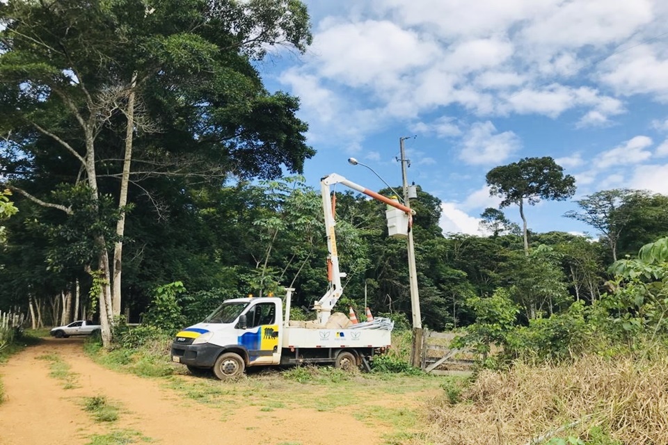 Prefeitura leva iluminação para a comunidade do Ramal Oriente