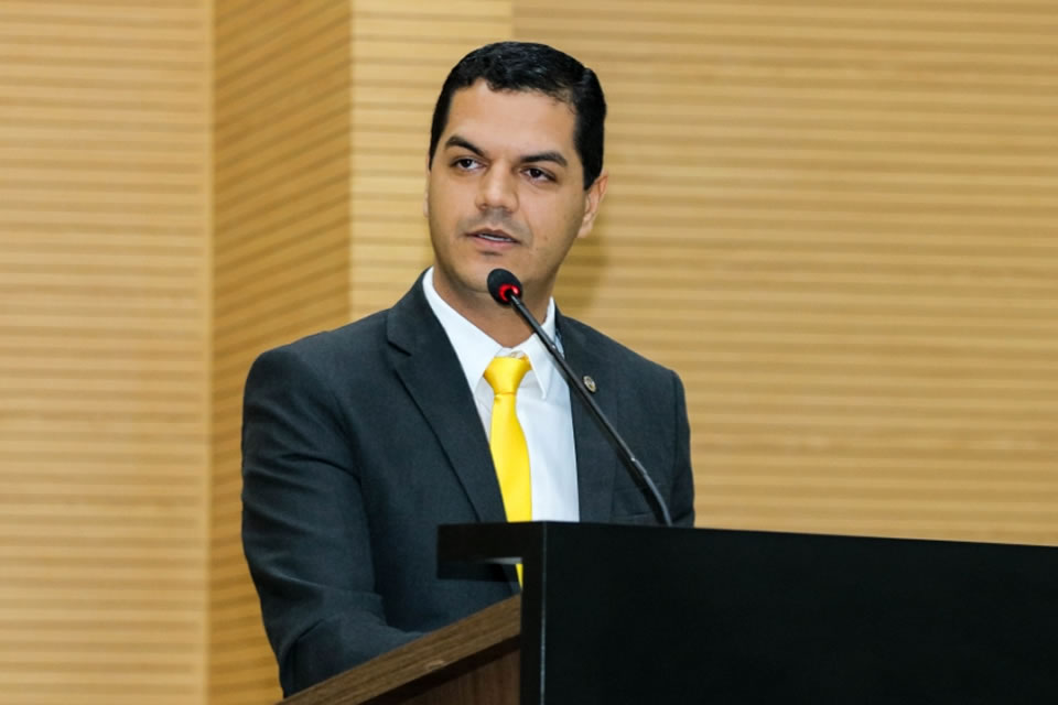 Deputado Cássio Gois destaca as comemorações dos 46 anos de Cacoal