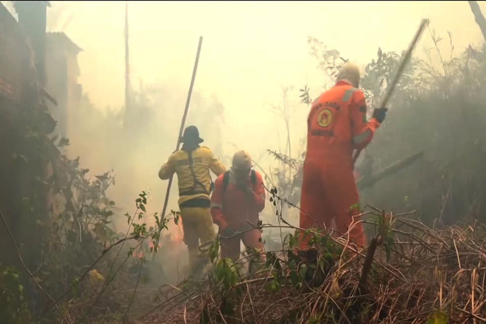 Prefeitura autoriza franceses a divulgar atuação contra incêndios