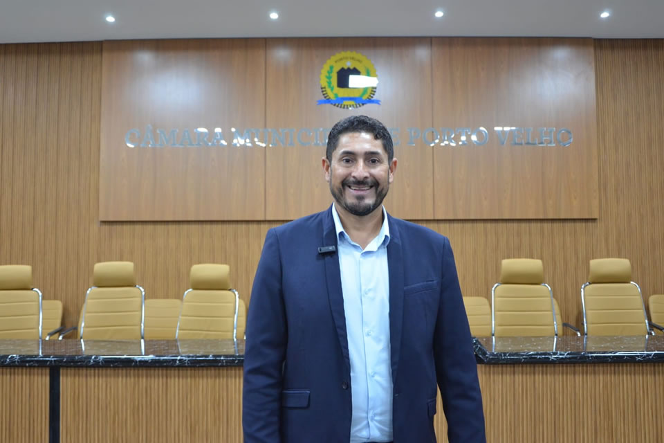 Presidente da Câmara Municipal Márcio Pacele convida população para sessão solene de reinauguração do novo Plenário 